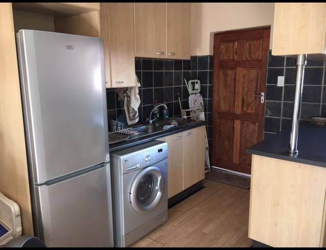 2 BEDROOM TOWNHOUSE RENTED IN CHARLO